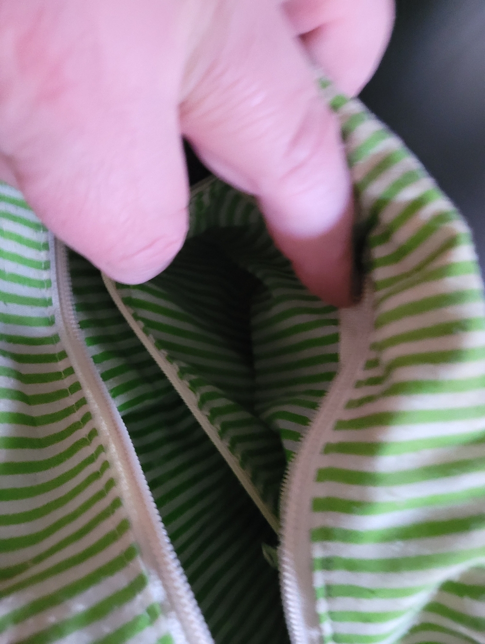 Green Trim Woven Straw Tote Bag - Picture 14 of 14